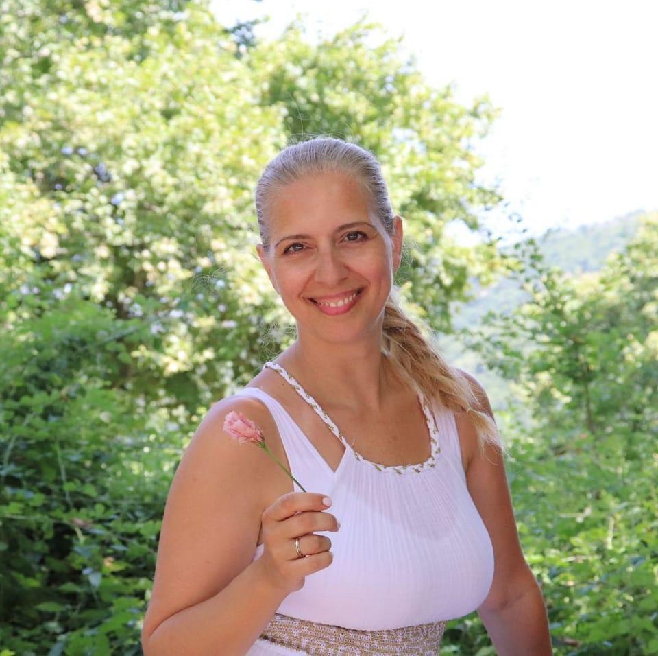 Θεραπευτές Φωτεινή Γαλάνη Σύμβουλος προσωπικής εξέλιξης ενεργειακής ψυχοθεραπείας